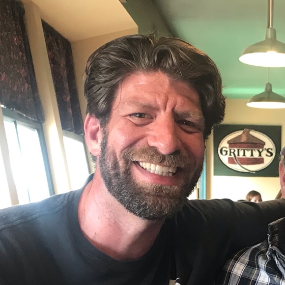 Meet your Posher, Kris - Picture 1 of 1